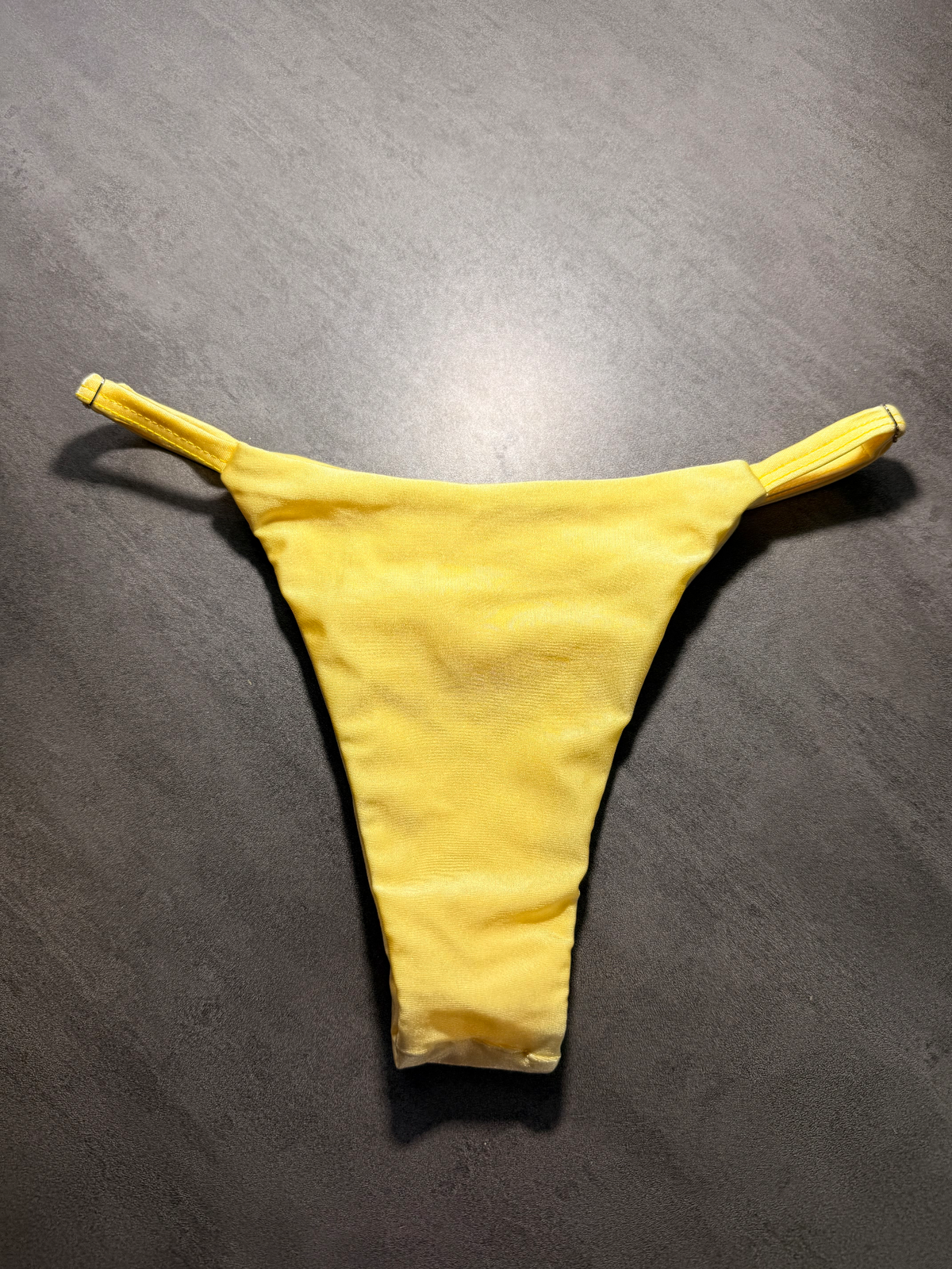 Âmbar Yellow - Bottom - foto 3